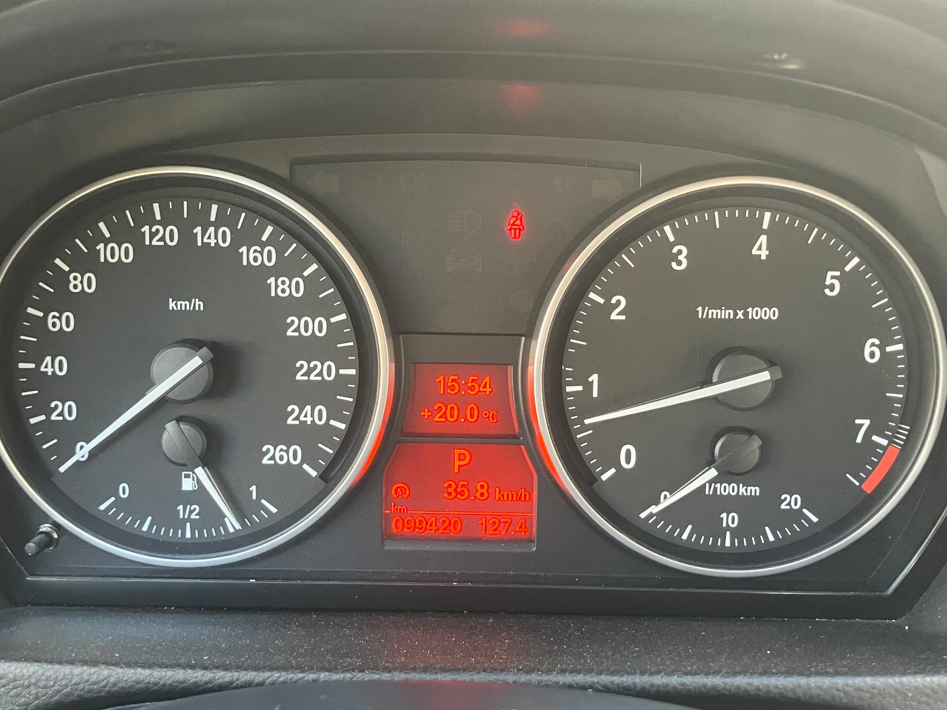 BMW 330i xDrive Touring Steptronic-image-9
