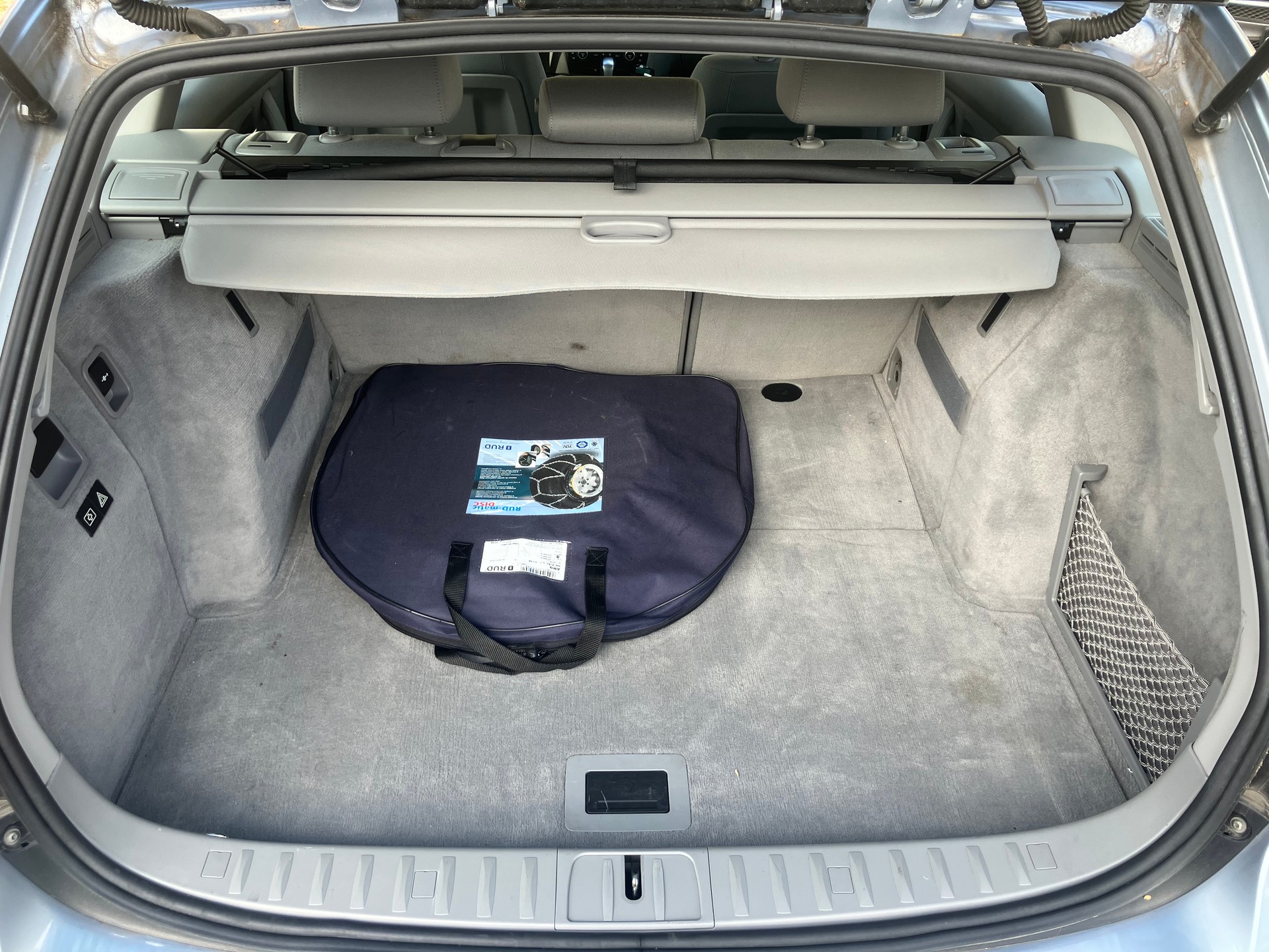 BMW 330i xDrive Touring Steptronic-image-4