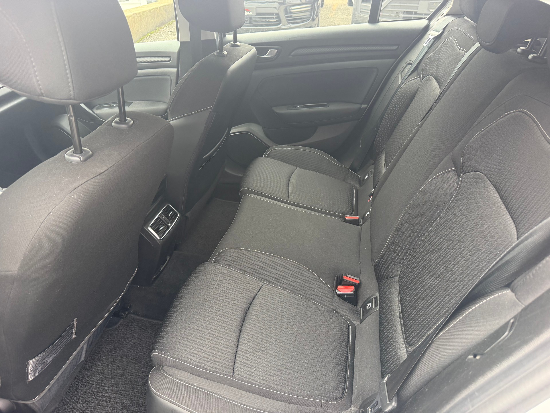 RENAULT Mégane Grandtour 1.5 dCi Business EDC-image-7