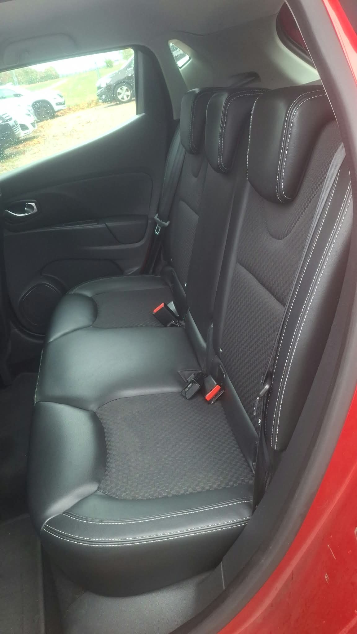 RENAULT Clio 1.5 dCi Swiss Edition EDC-image-5