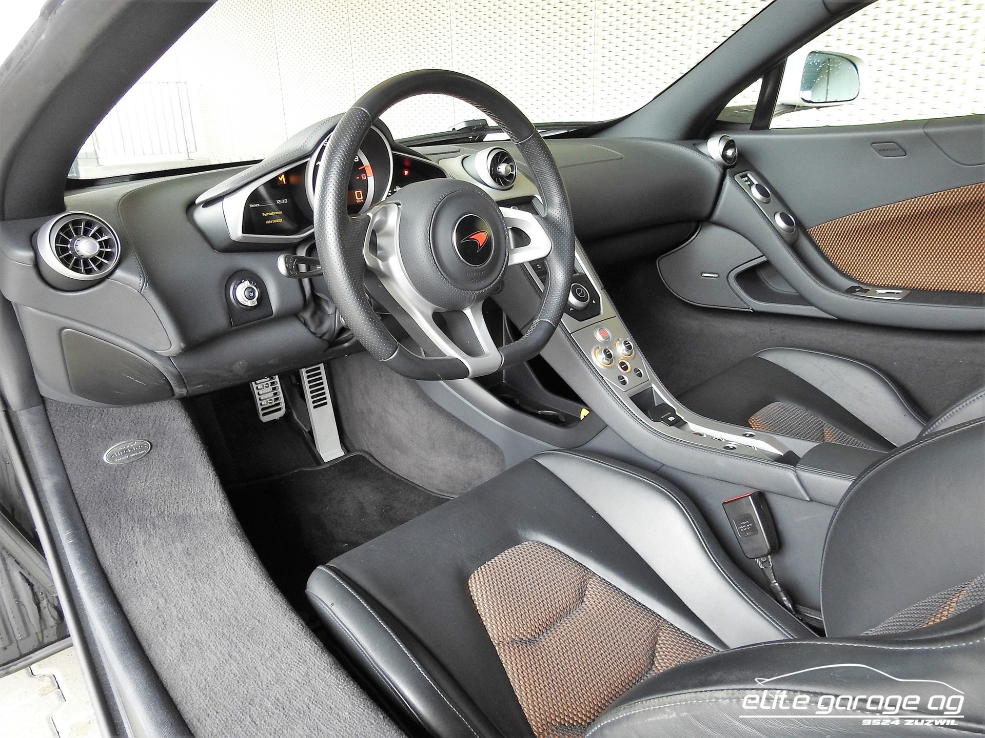 McLAREN MP4-12C Coupé 3.8 V8 SSG-image-10