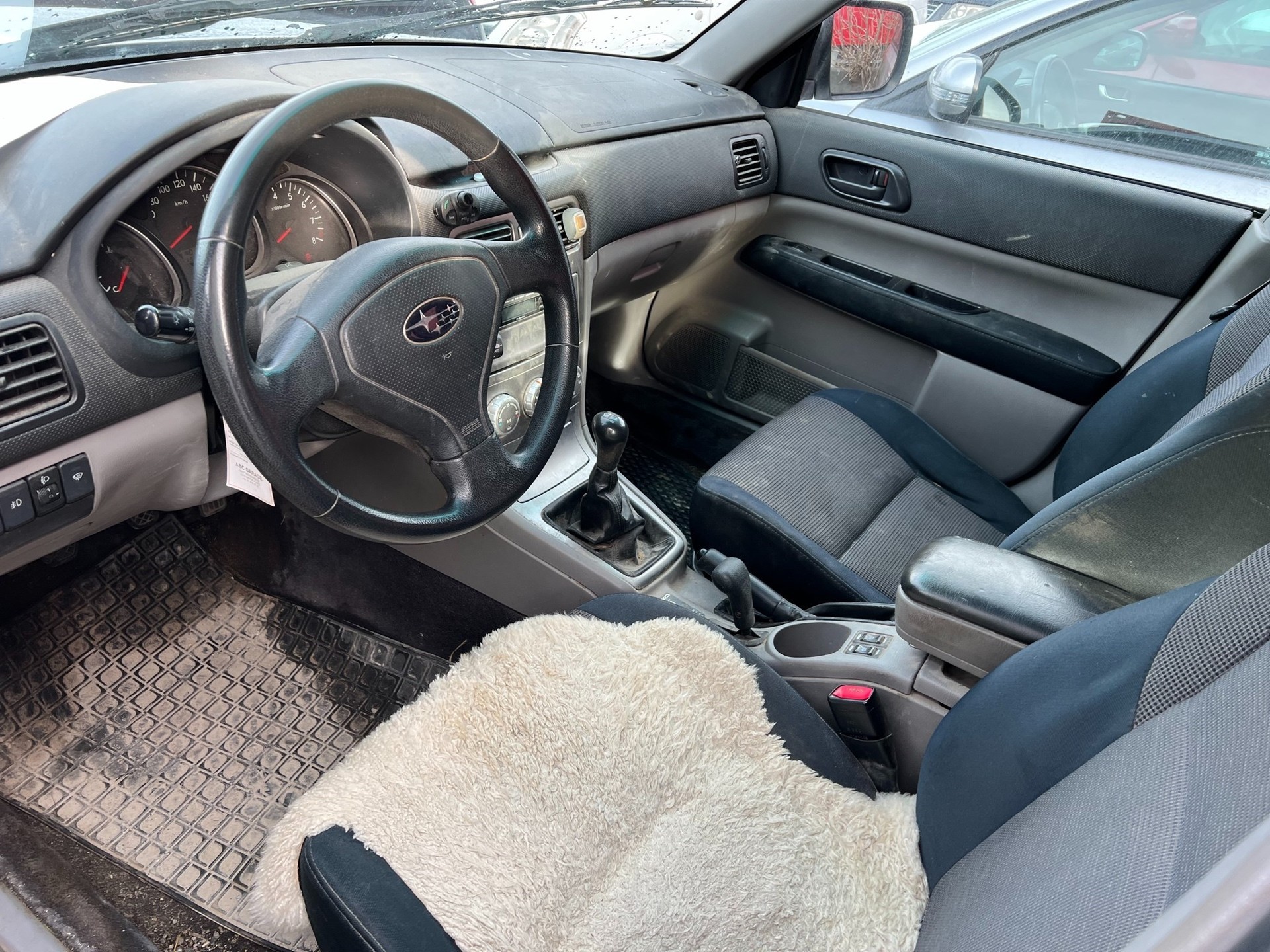 SUBARU Forester 2.0X (Swiss)-image-7
