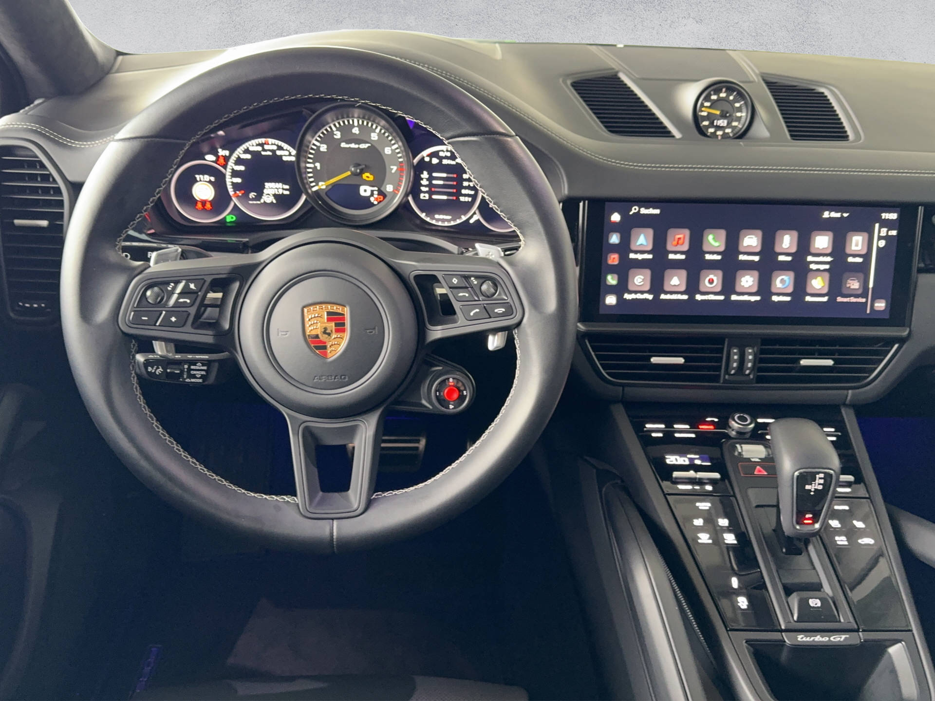 PORSCHE Cayenne Turbo GT-image-5