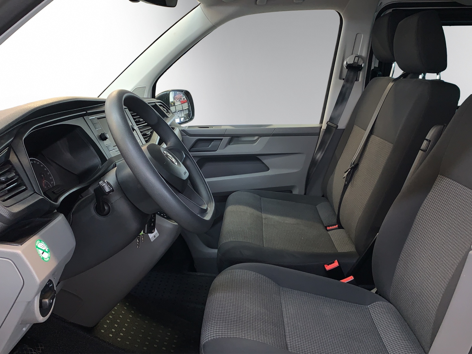 VW T6.1 2.0 TDI DSG-image-6