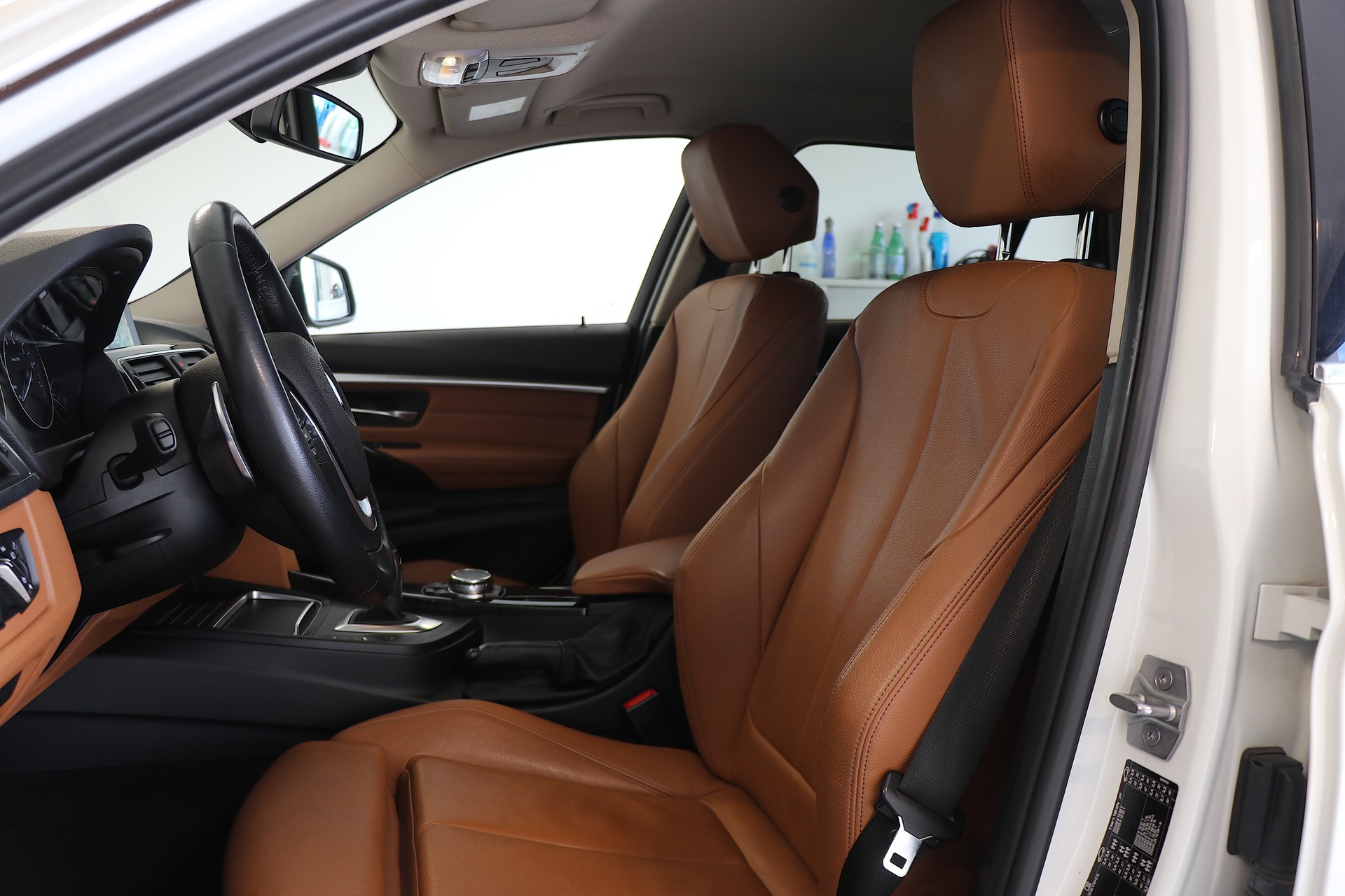 BMW 340i xDrive Touring Luxury Line Steptronic-image-6