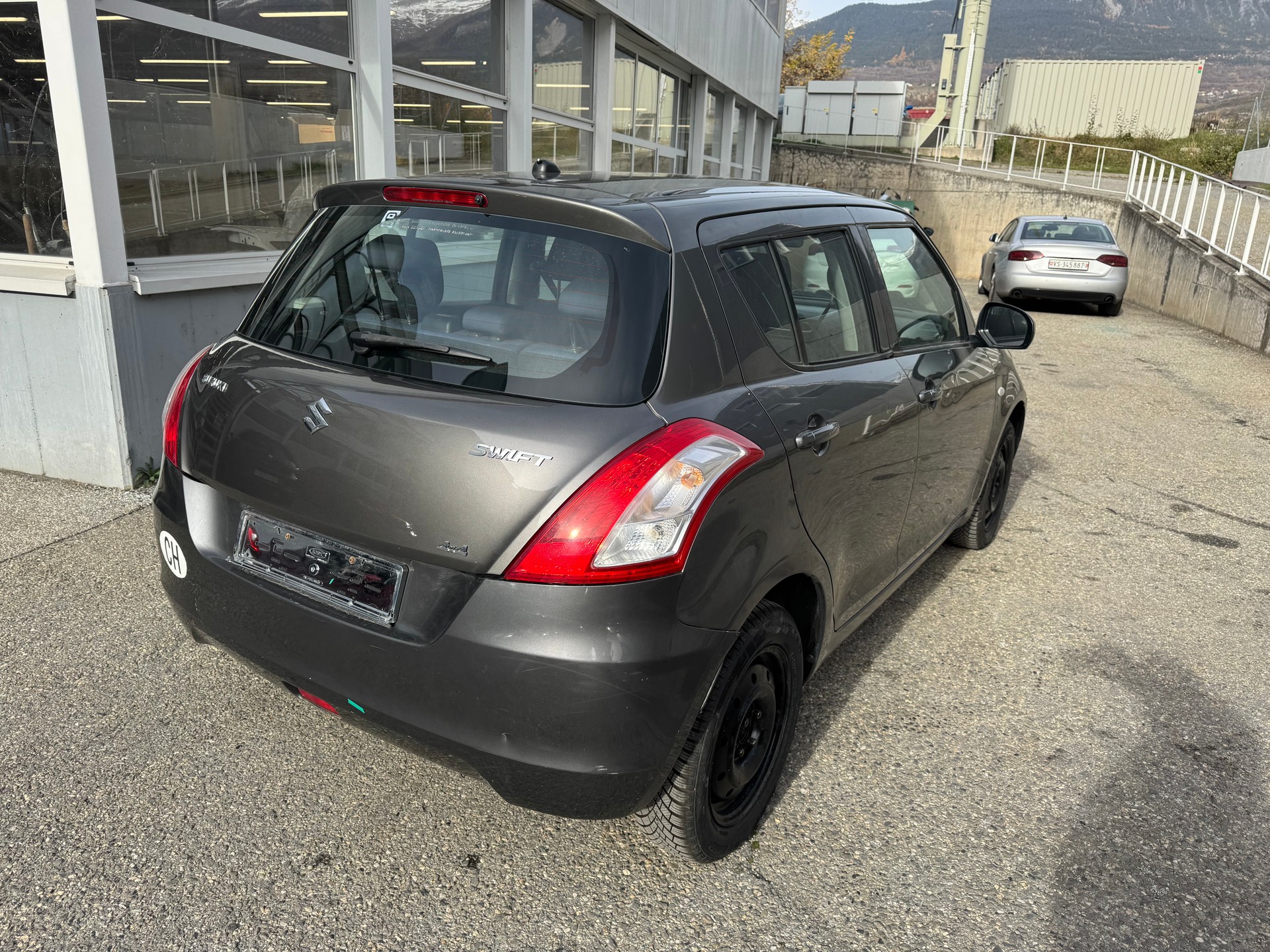 SUZUKI Swift 1.2i 16V GL Top 4x4-image-3