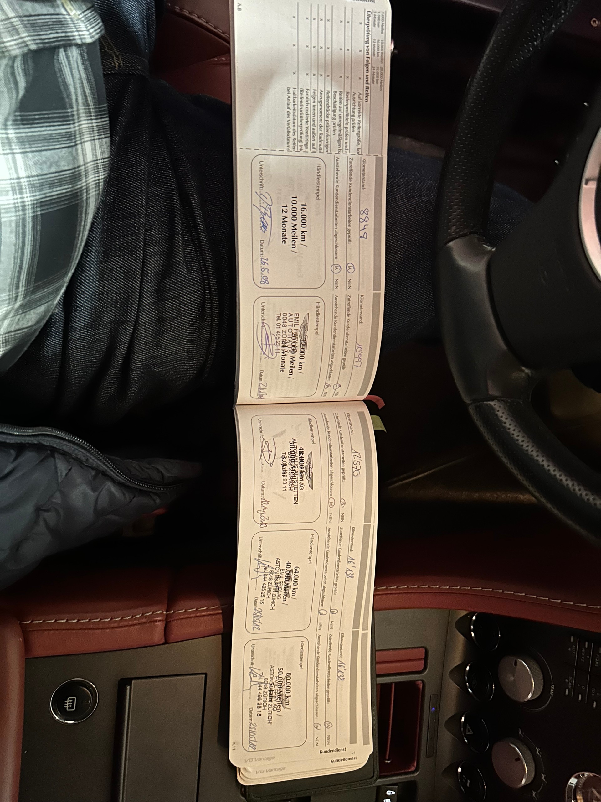 ASTON MARTIN V8 Vantage 4.3 Sportshift-image-7