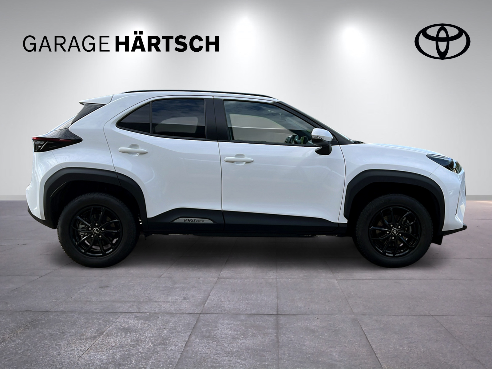 TOYOTA Yaris Cross 1.5 VVT-i HSD Trend AWD-i-image-7