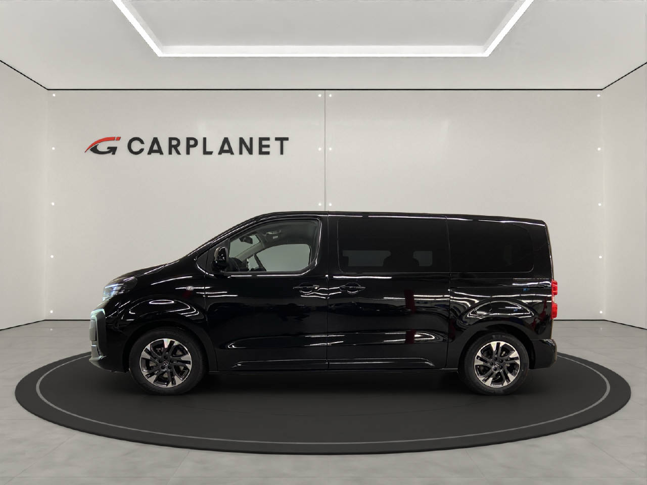 OPEL Zafira 2.2 CDTI 180 GS VIP 7-Plätzer-showroom-element-1