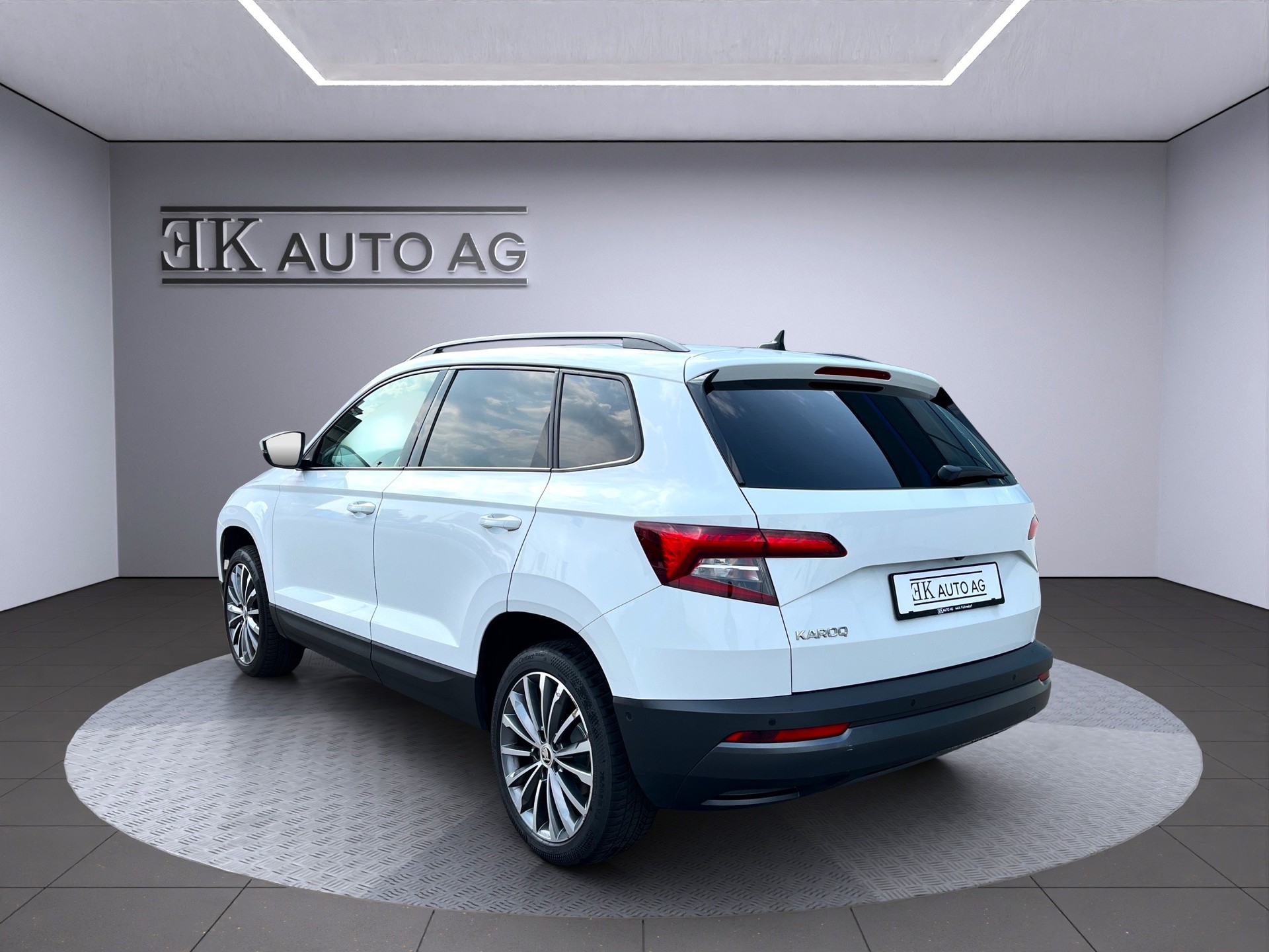 SKODA Karoq 1.5 TSI ACT Style DSG-image-2