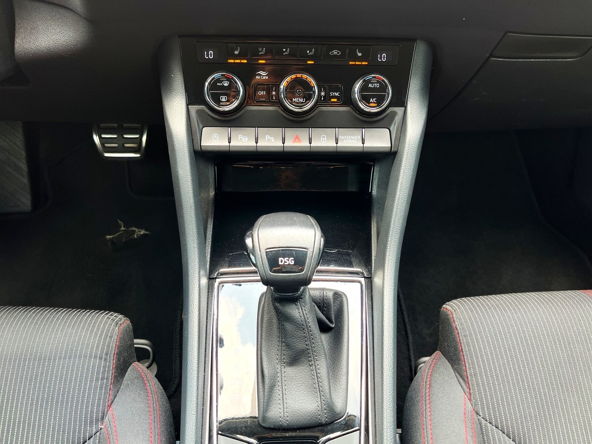 SKODA Karoq 1.5 TSI ACT Style DSG-image-12