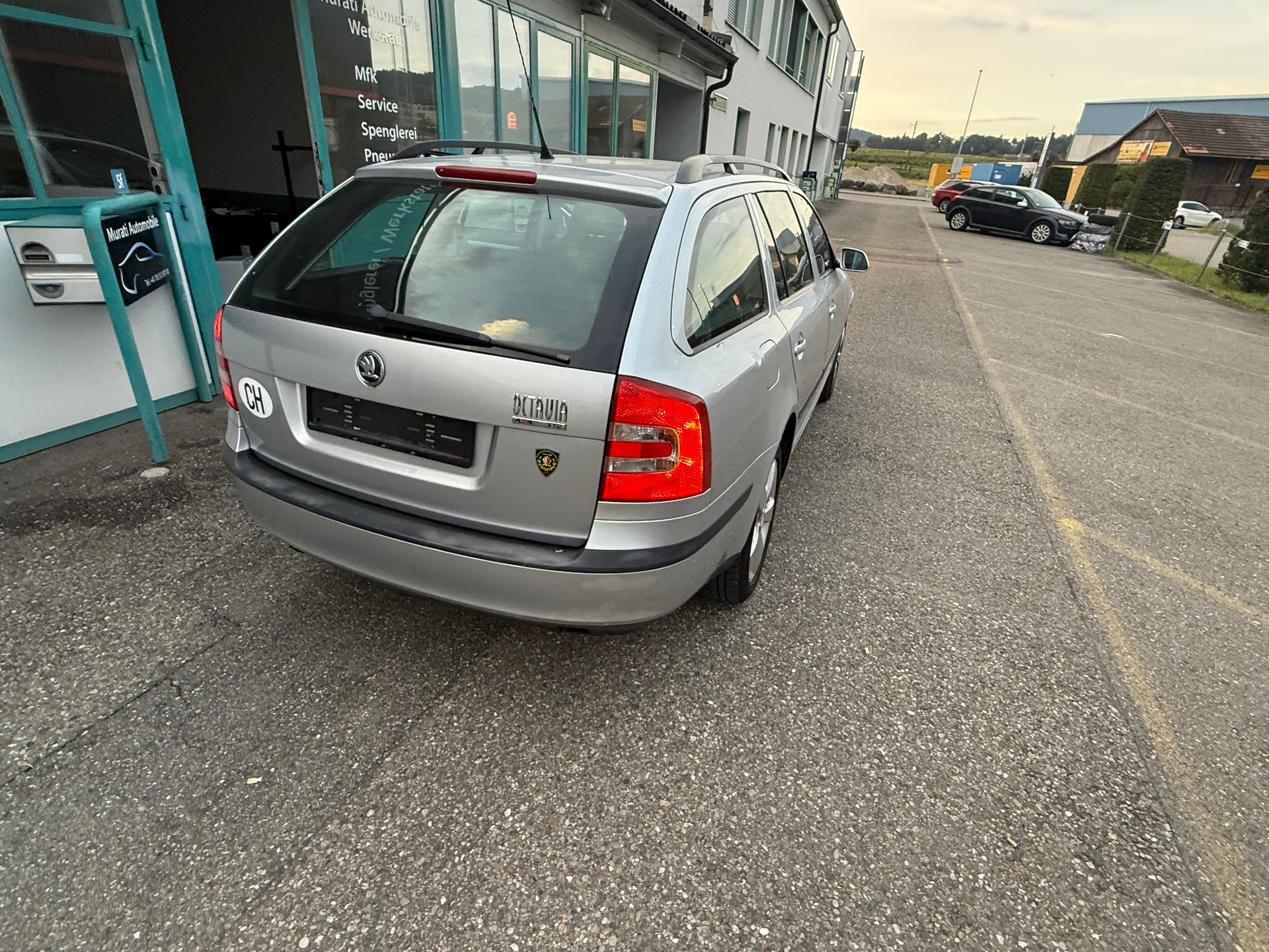 SKODA Octavia 2.0 FSI Adventure 4x4-image-2