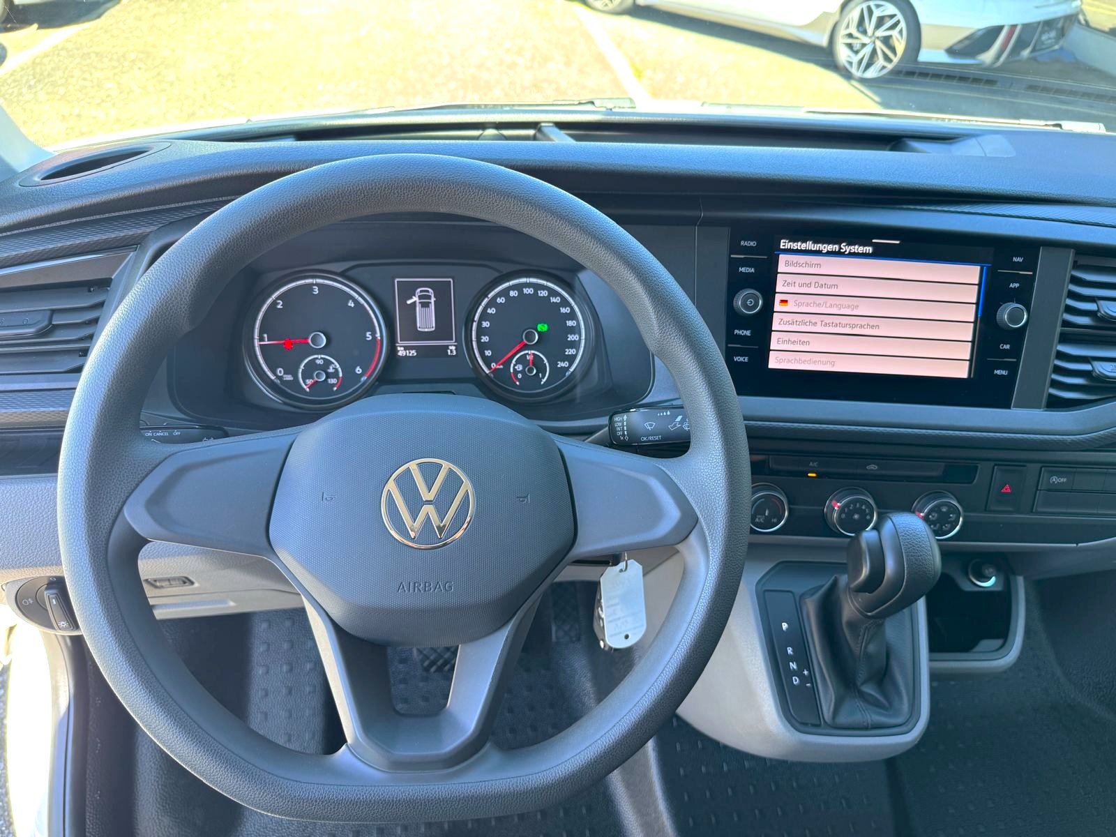 VW T6.1 2.0 TDI DSG-image-2