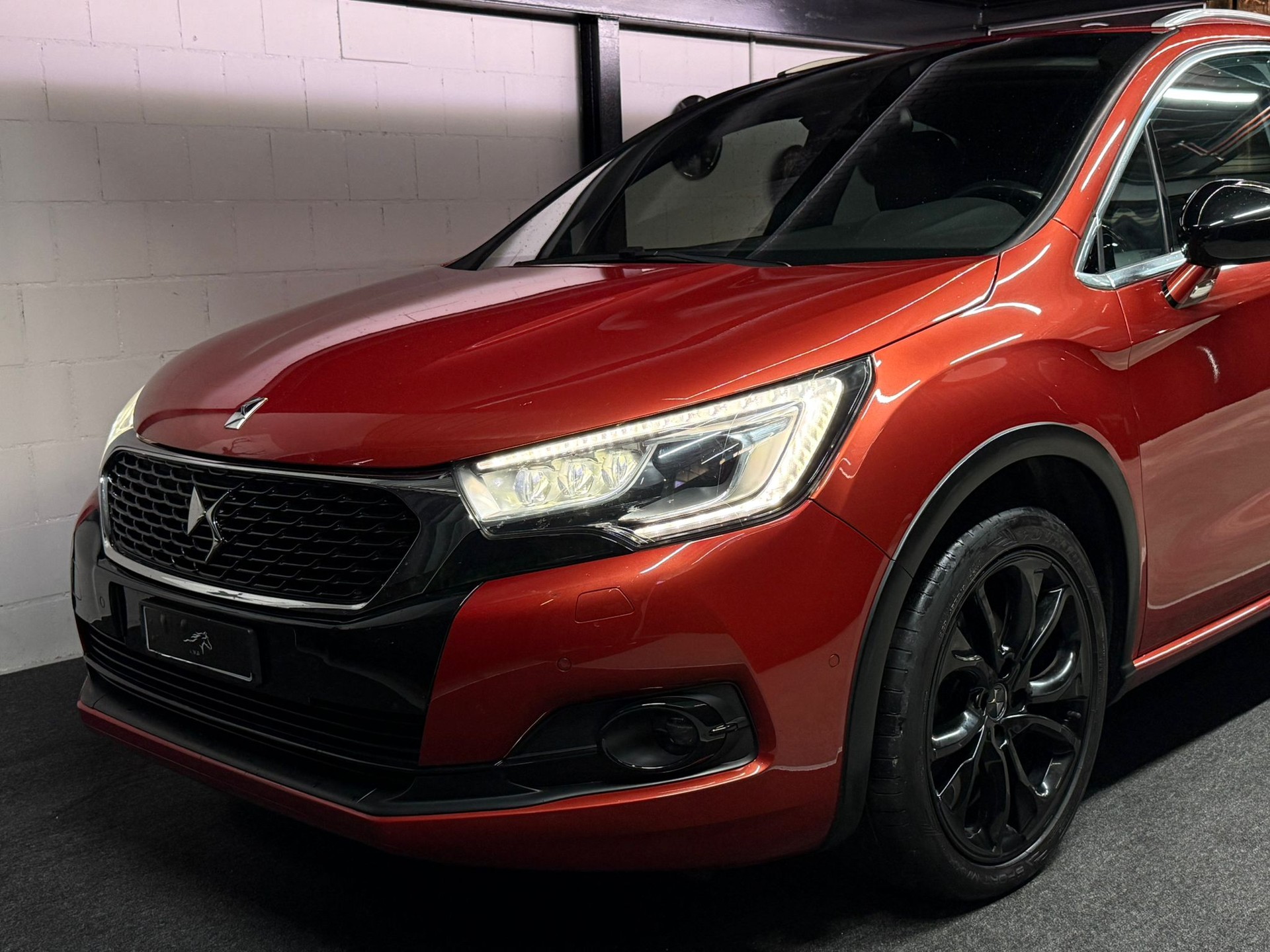 DS AUTOMOBILES DS 4 Crossback 2.0 BlueHDi Sport Chic Automatic-image-1