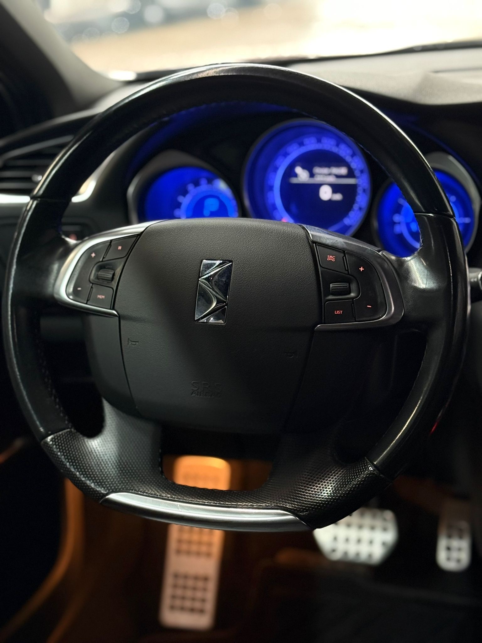 DS AUTOMOBILES DS 4 Crossback 2.0 BlueHDi Sport Chic Automatic-image-14