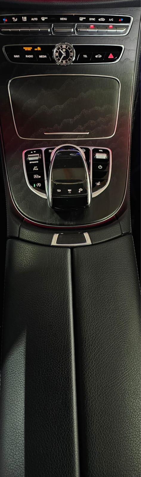 MERCEDES-BENZ E 220 d Coupé AMG Line 4 Matic 9G-Tronic-image-20