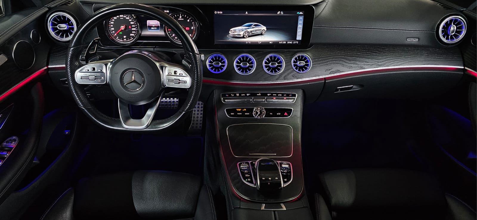 MERCEDES-BENZ E 220 d Coupé AMG Line 4 Matic 9G-Tronic-image-9
