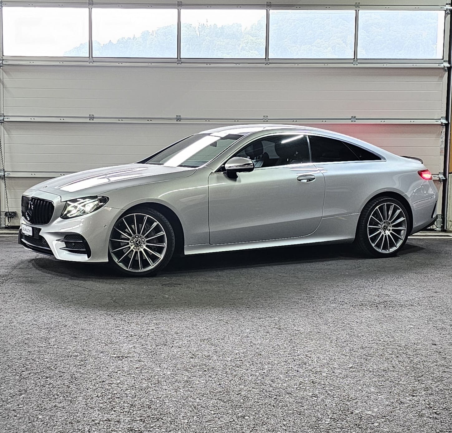MERCEDES-BENZ E 220 d Coupé AMG Line 4 Matic 9G-Tronic