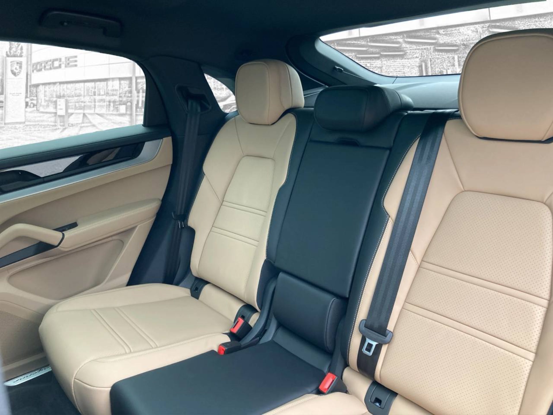 PORSCHE Cayenne Coupé-image-22