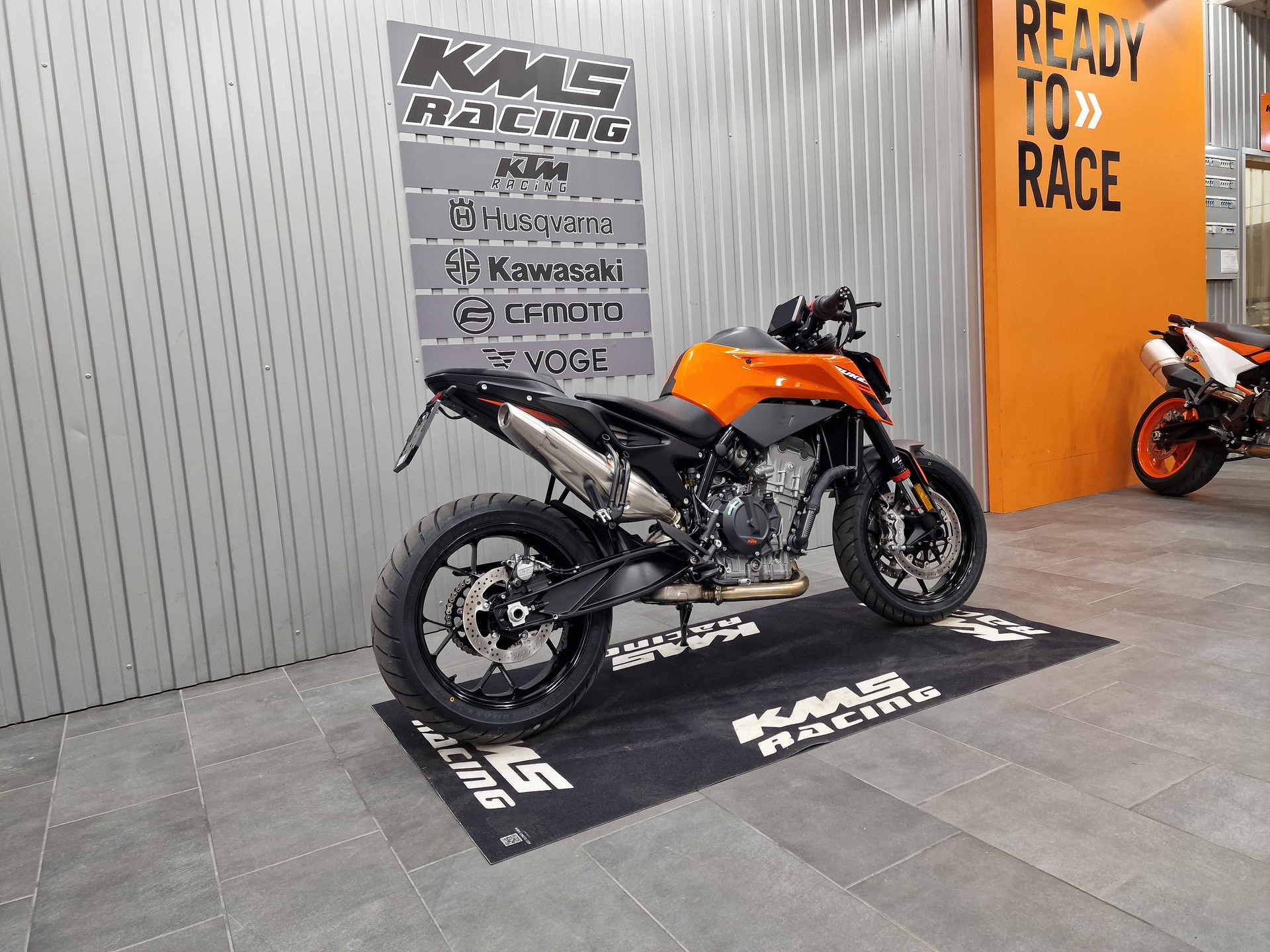 KTM 790 Duke (35kW)-showroom-element-2