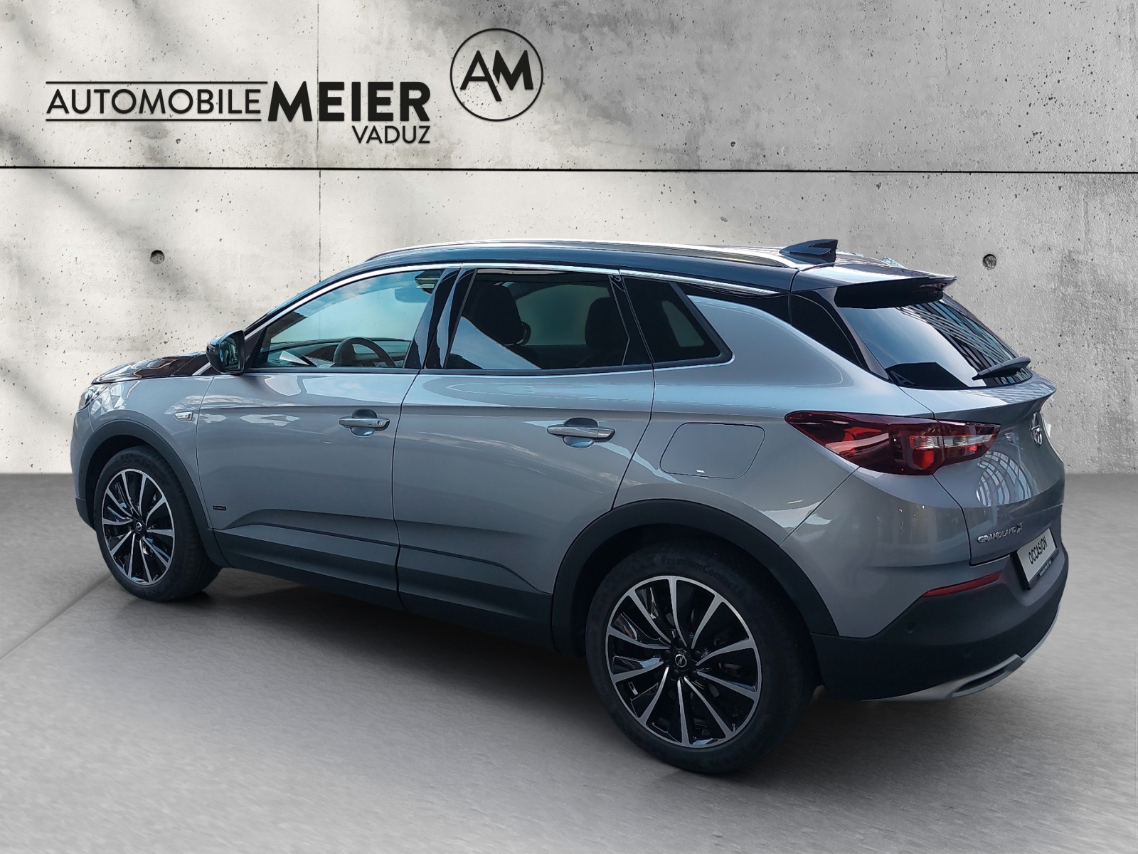 OPEL Grandland X 1.6 T PHEV Ultimate-showroom-element-3