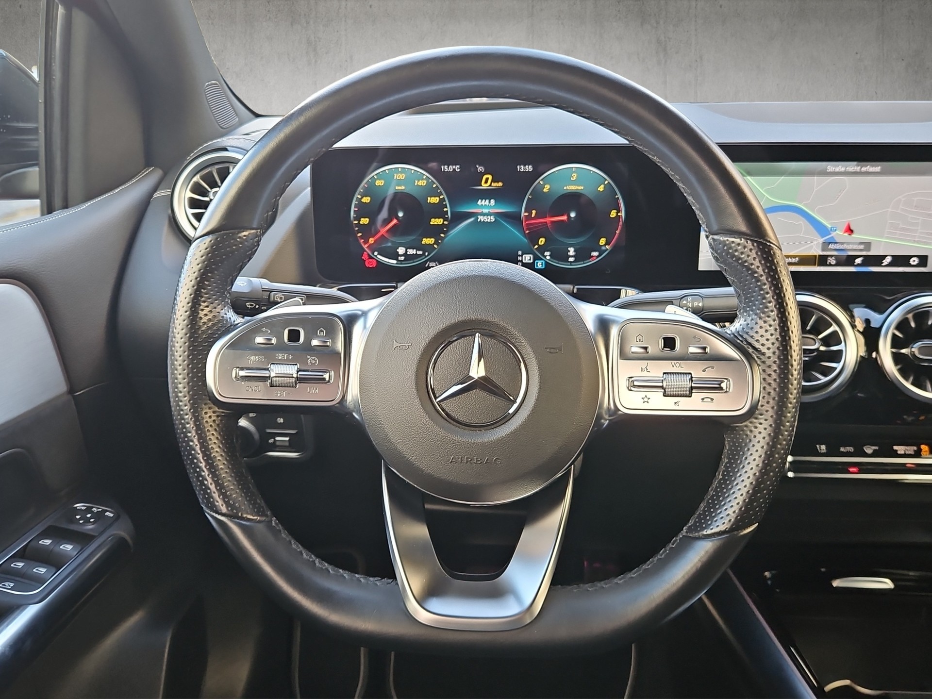 MERCEDES-BENZ B 220 d Swiss Star AMG Line 4matic-image-13