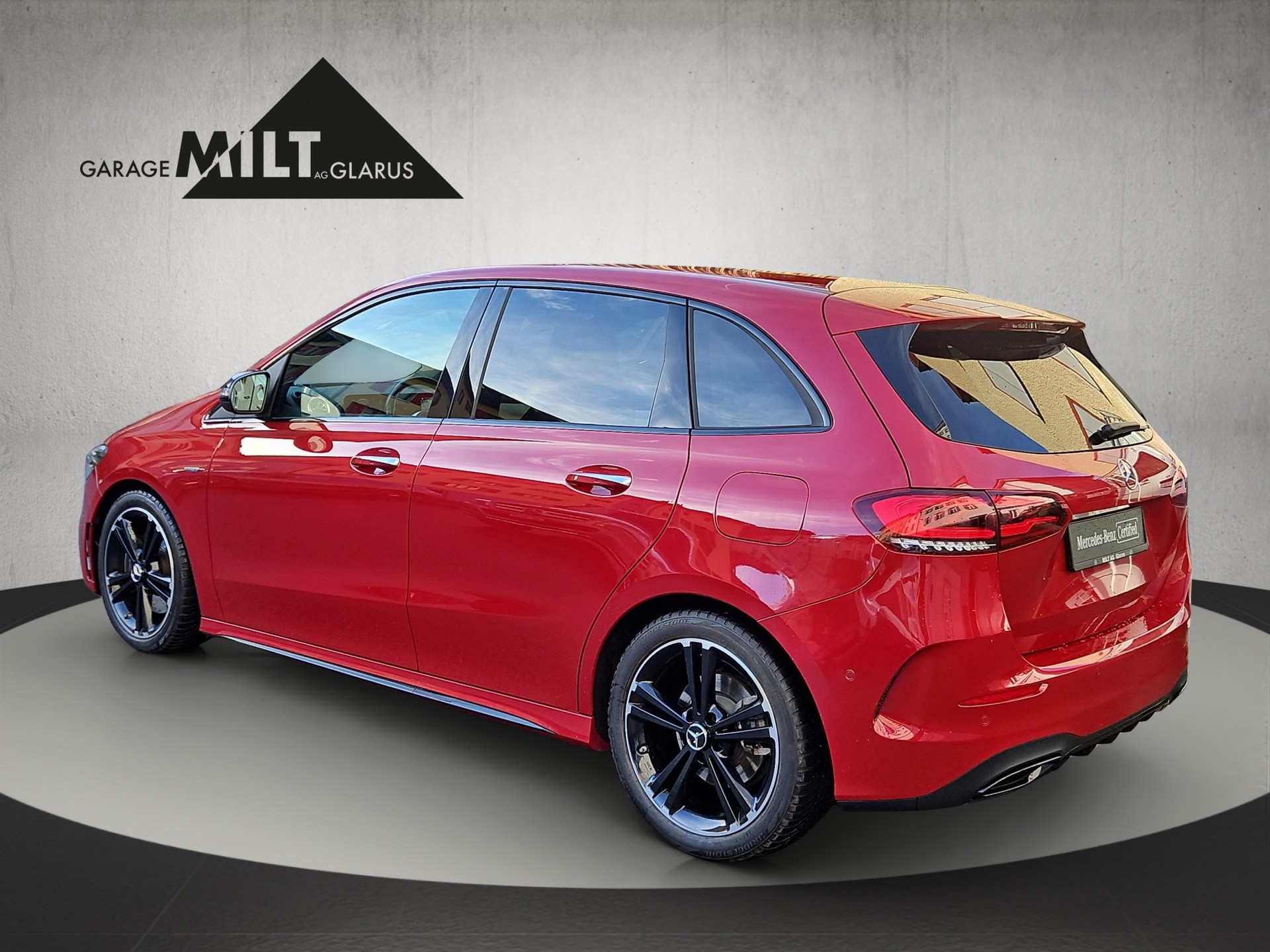 MERCEDES-BENZ B 220 d Swiss Star AMG Line 4matic-image-5