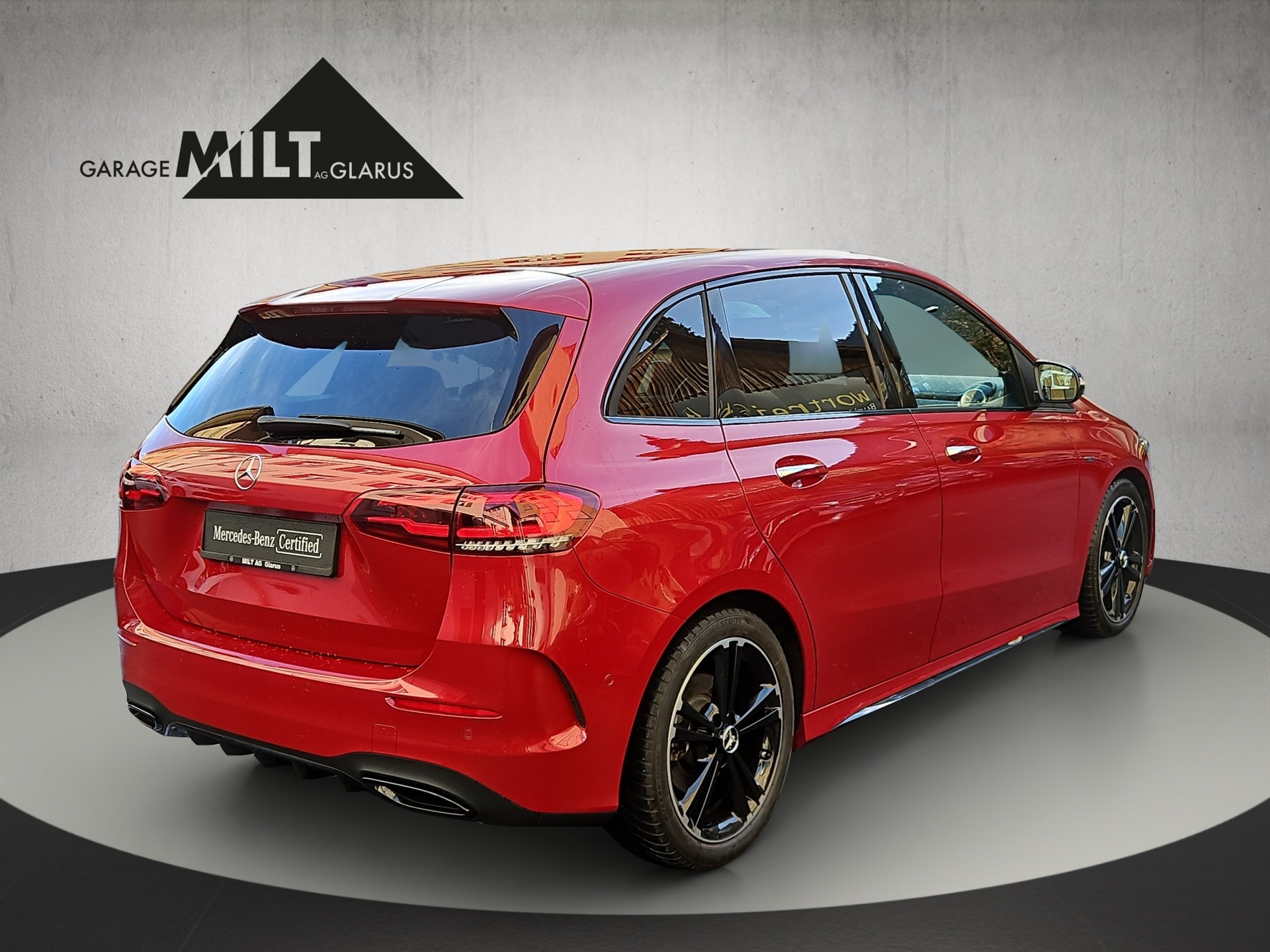 MERCEDES-BENZ B 220 d Swiss Star AMG Line 4matic-image-6