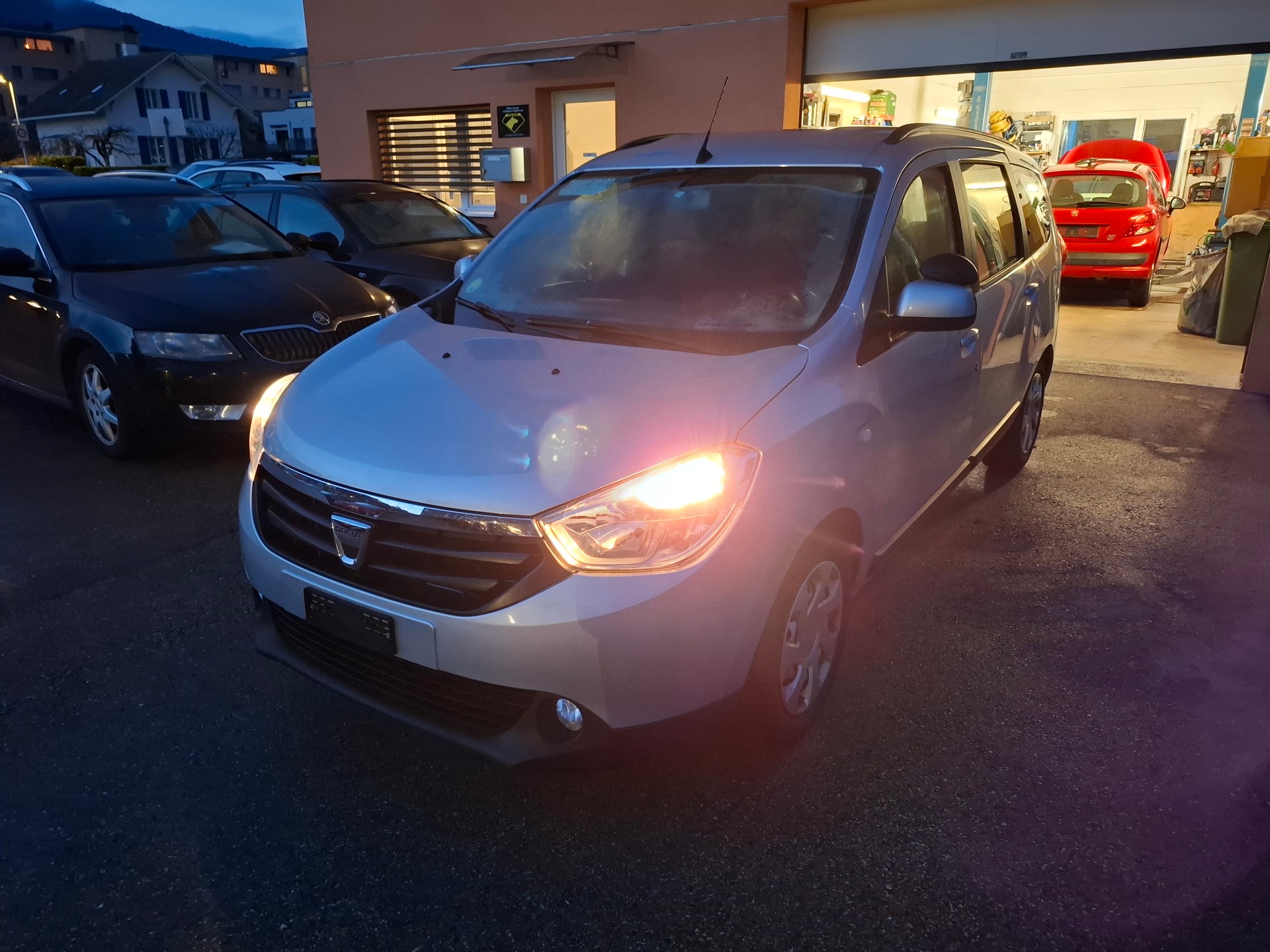 DACIA Lodgy 1.5 dCi Lauréate 7PL-image-0