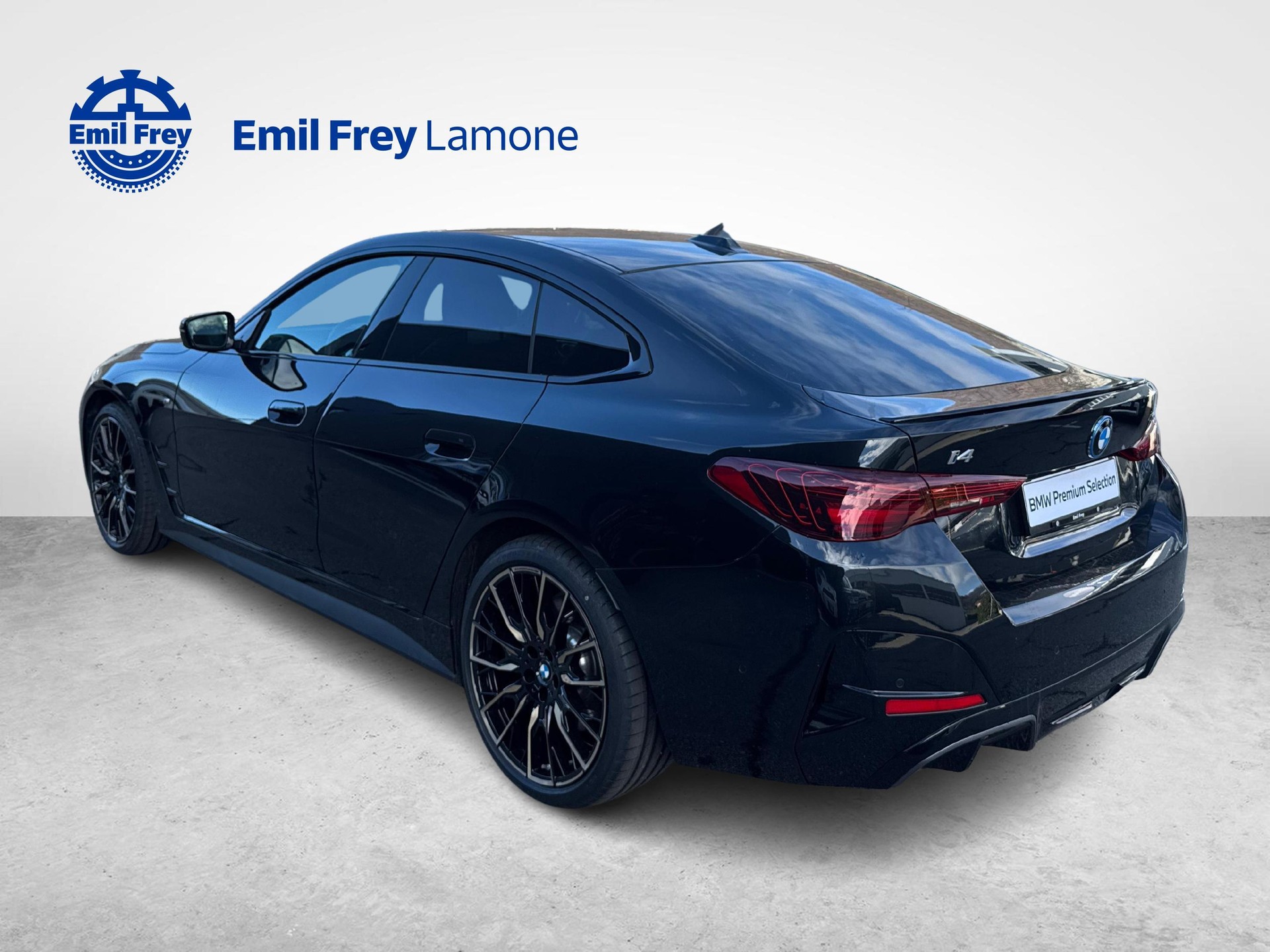 BMW i4 xDrive40-image-5
