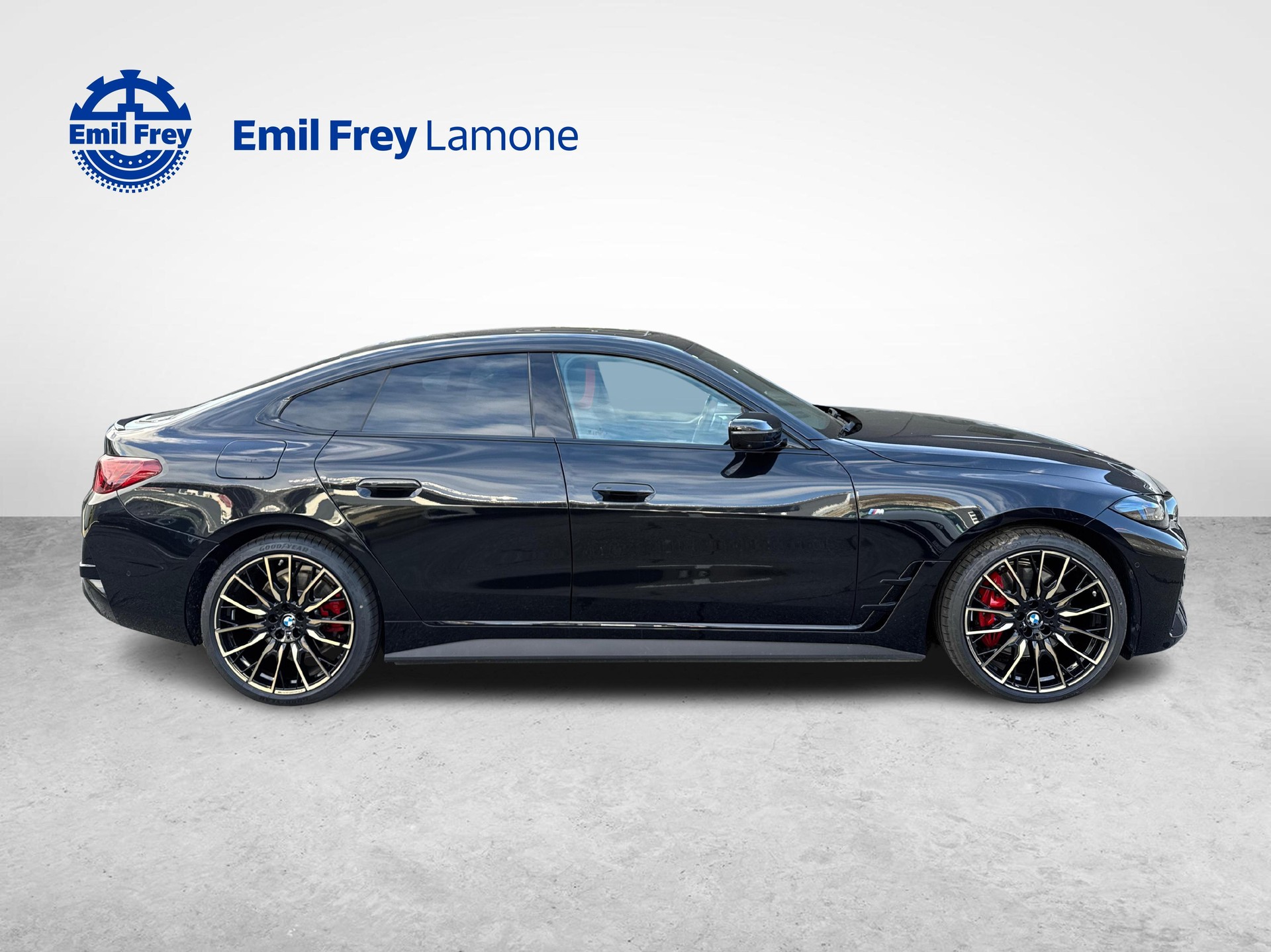 BMW i4 xDrive40-image-8