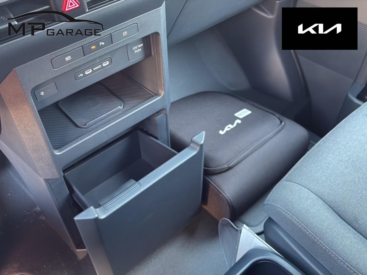KIA PV5 Cargo 71.2 kWh Plus-image-12