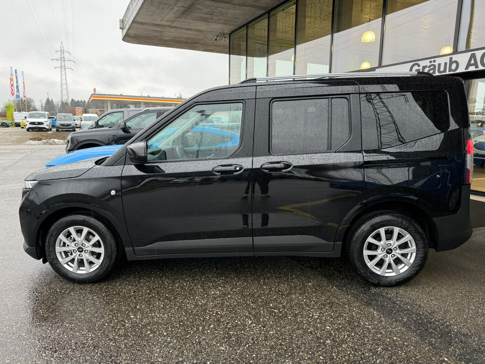 FORD Tourneo Courier 1.0 EcoBoost Titanium Automat-image-4