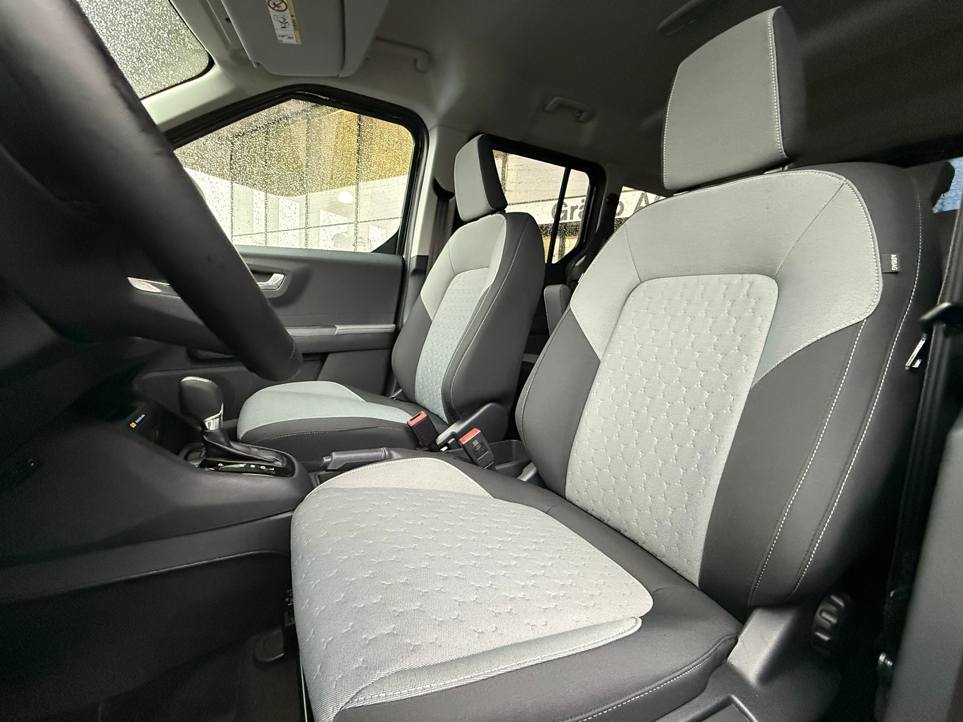 FORD Tourneo Courier 1.0 EcoBoost Titanium Automat-image-7