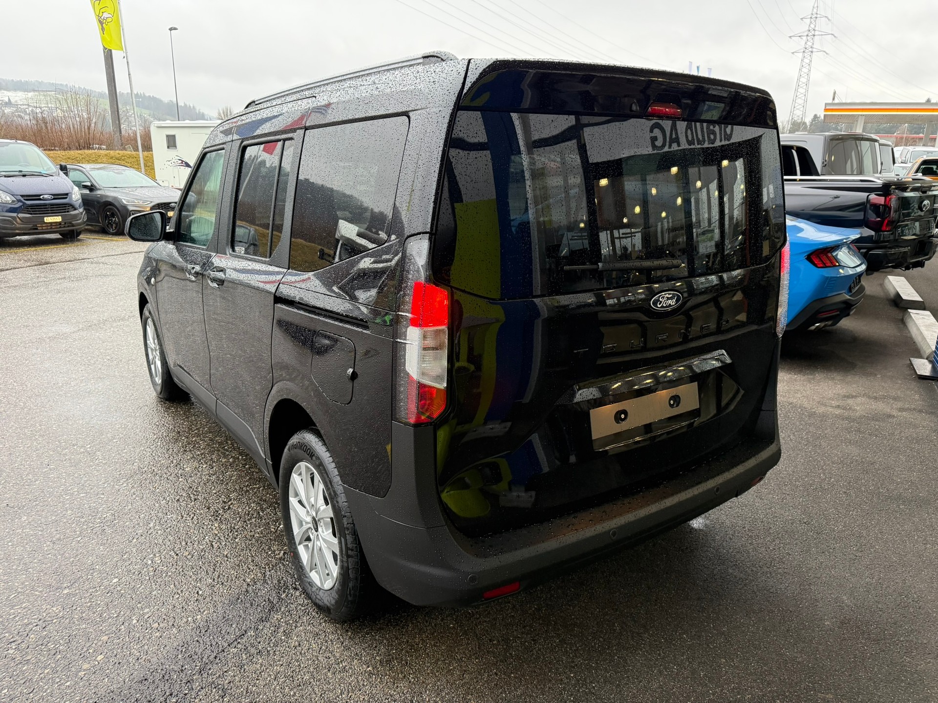 FORD Tourneo Courier 1.0 EcoBoost Titanium Automat-image-5