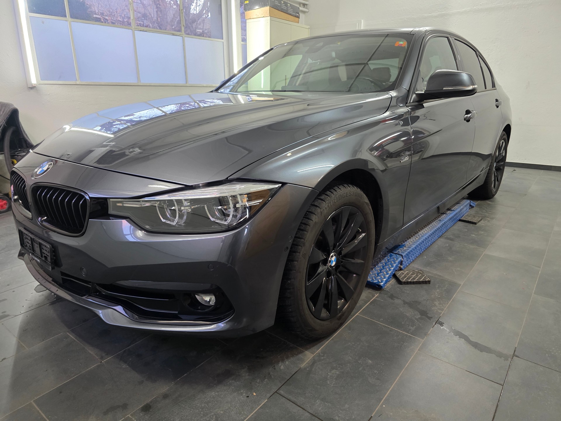 BMW 320d xDrive Edition Sport Line Steptronic