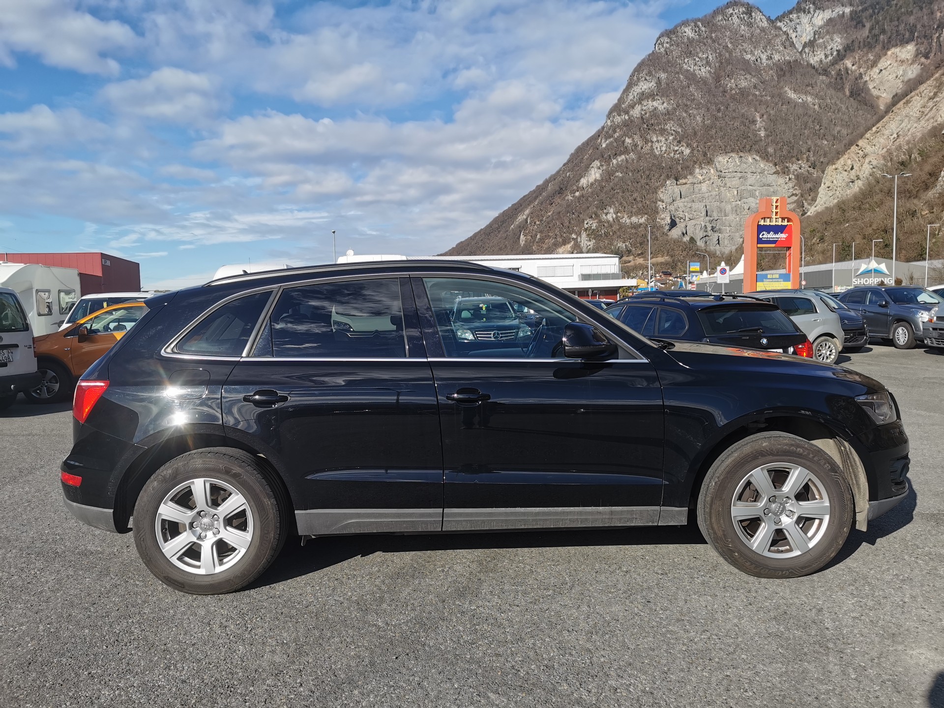 AUDI Q5 3.0 TDI quattro S-tronic-image-9