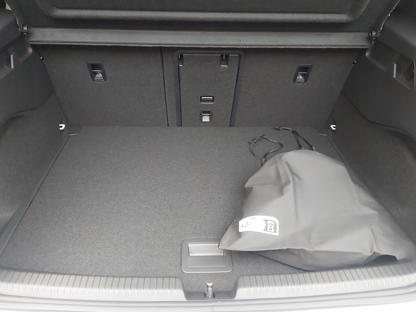 VW ID.3 Pro 52 kWh Pure United-image-12