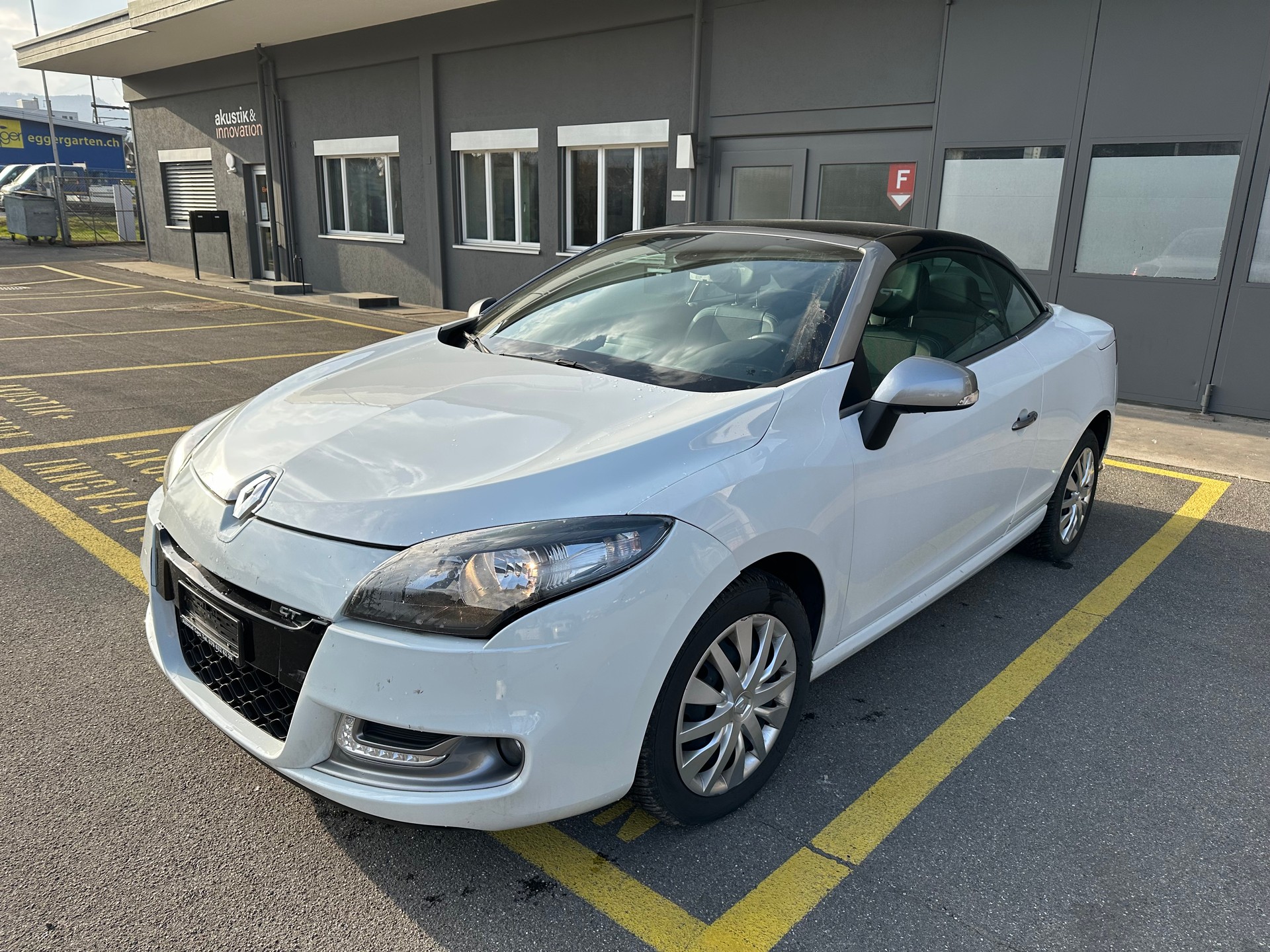 RENAULT Mégane CC 2.0 16V Turbo GT-image-0