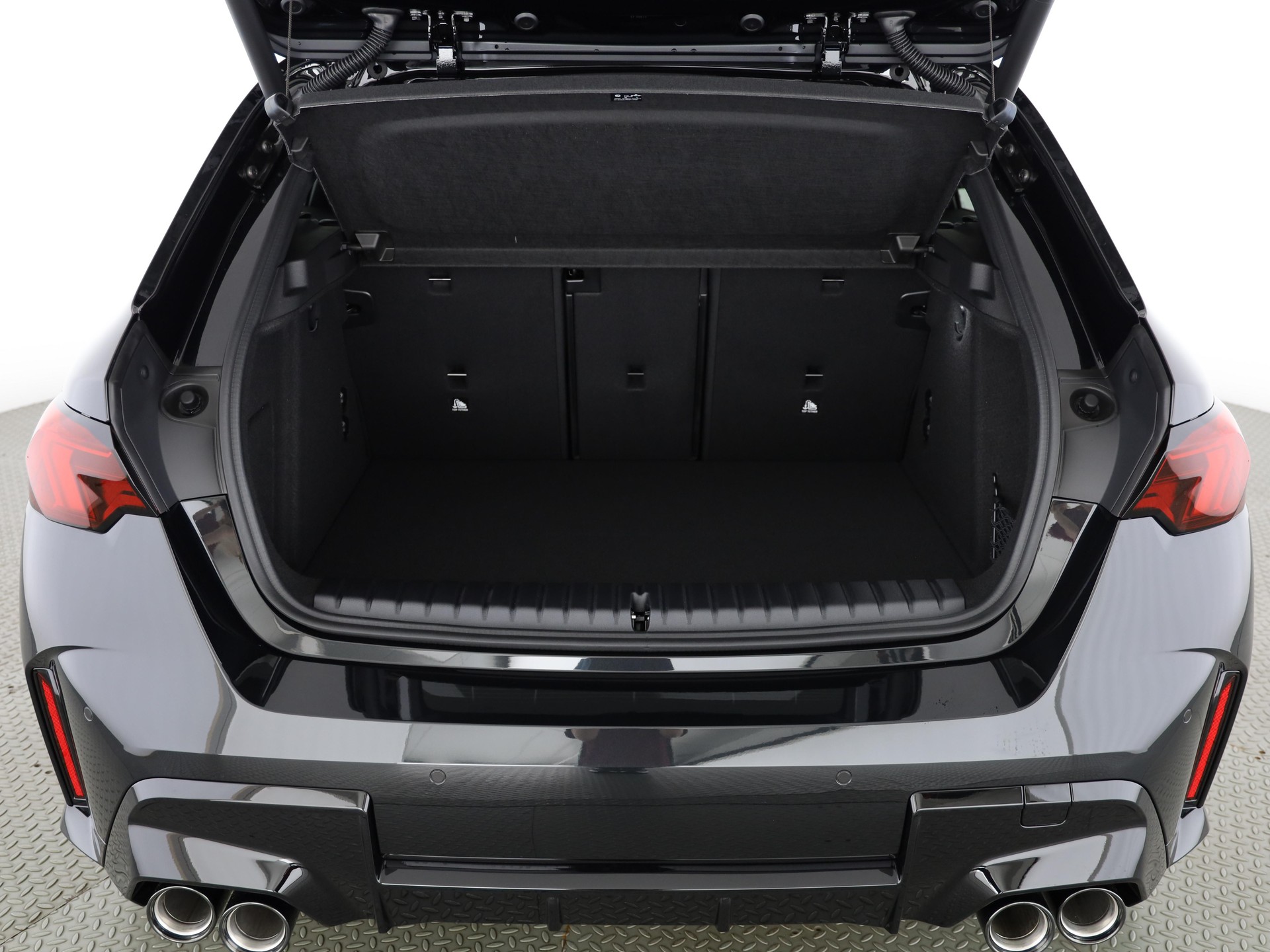 BMW M135i xDrive-image-5
