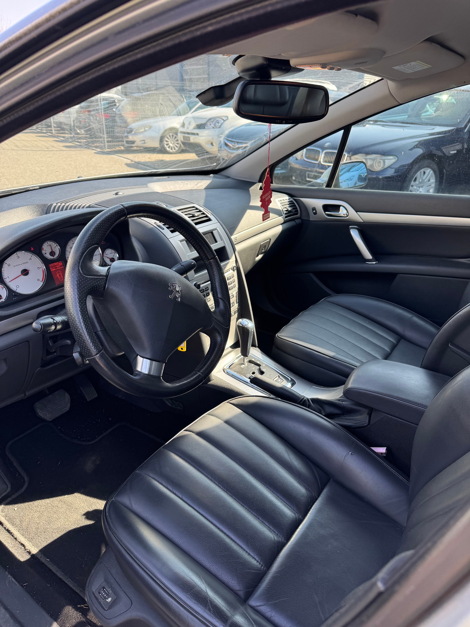 PEUGEOT 407 2.7 HDI Dynamic Edition Automatic-image-8