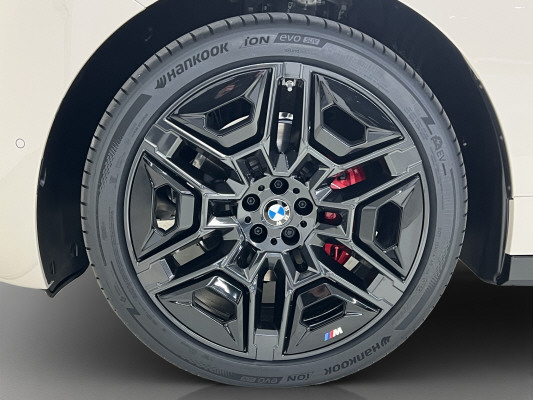 BMW iX xDrive60 M Sport Pro-image-7