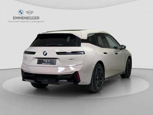 BMW iX xDrive60 M Sport Pro-image-4