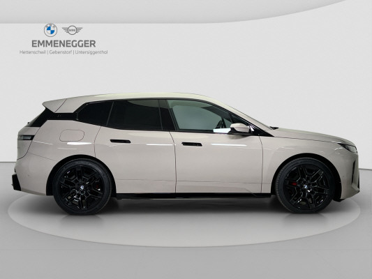 BMW iX xDrive60 M Sport Pro-image-5