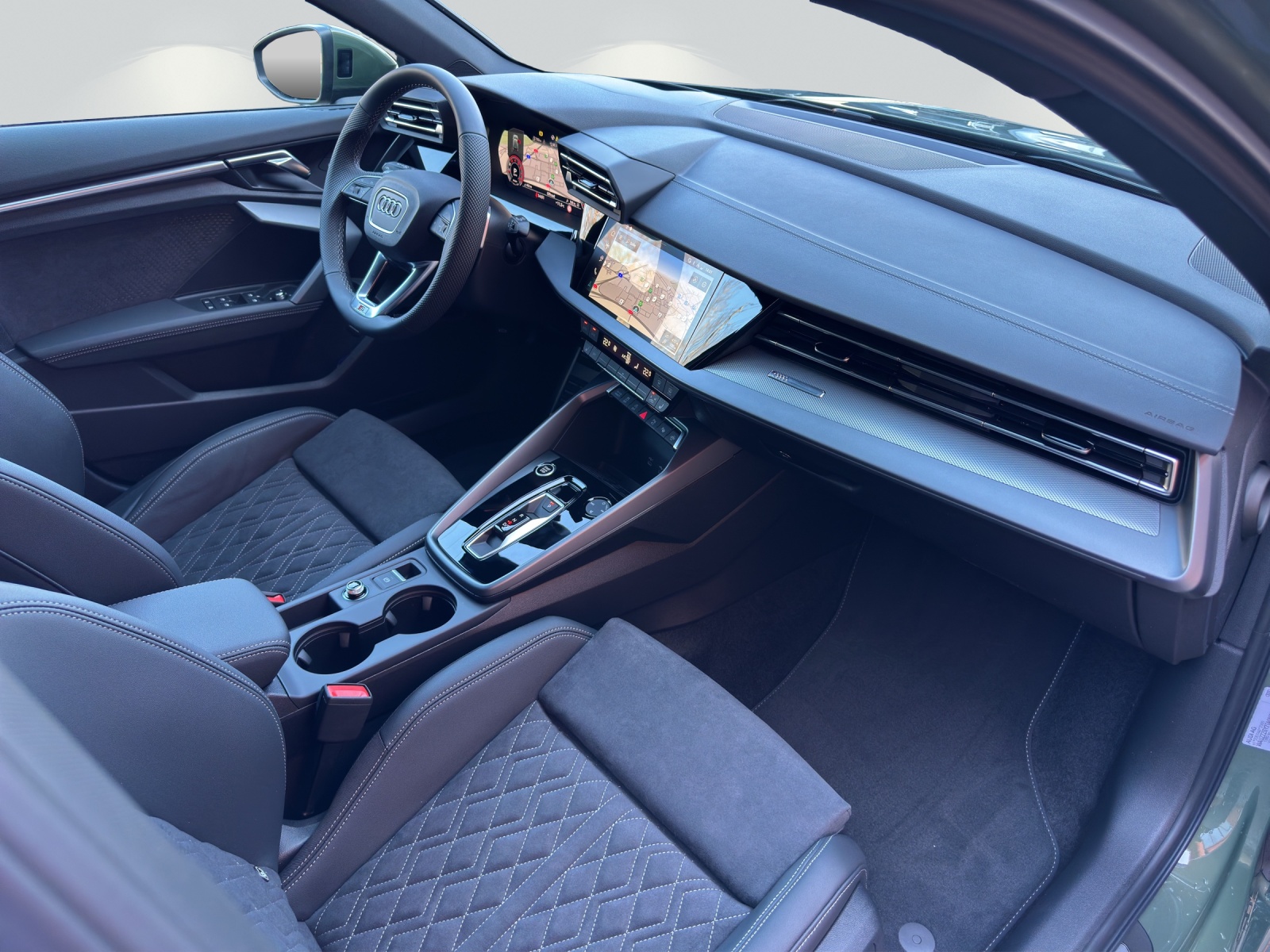 AUDI A3 Sportback TFSI 110 kW S line S tronic-image-7
