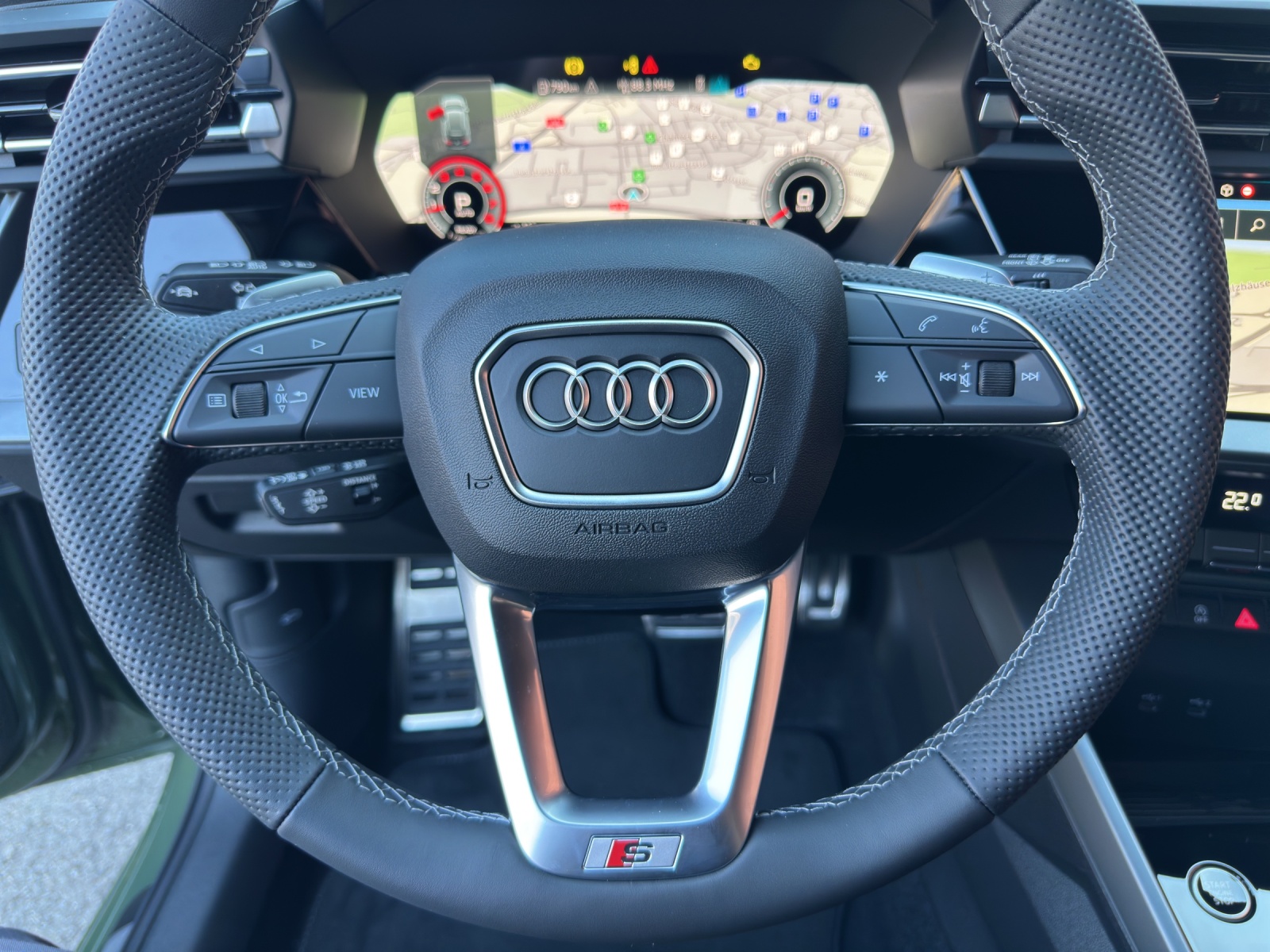 AUDI A3 Sportback TFSI 110 kW S line S tronic-image-13