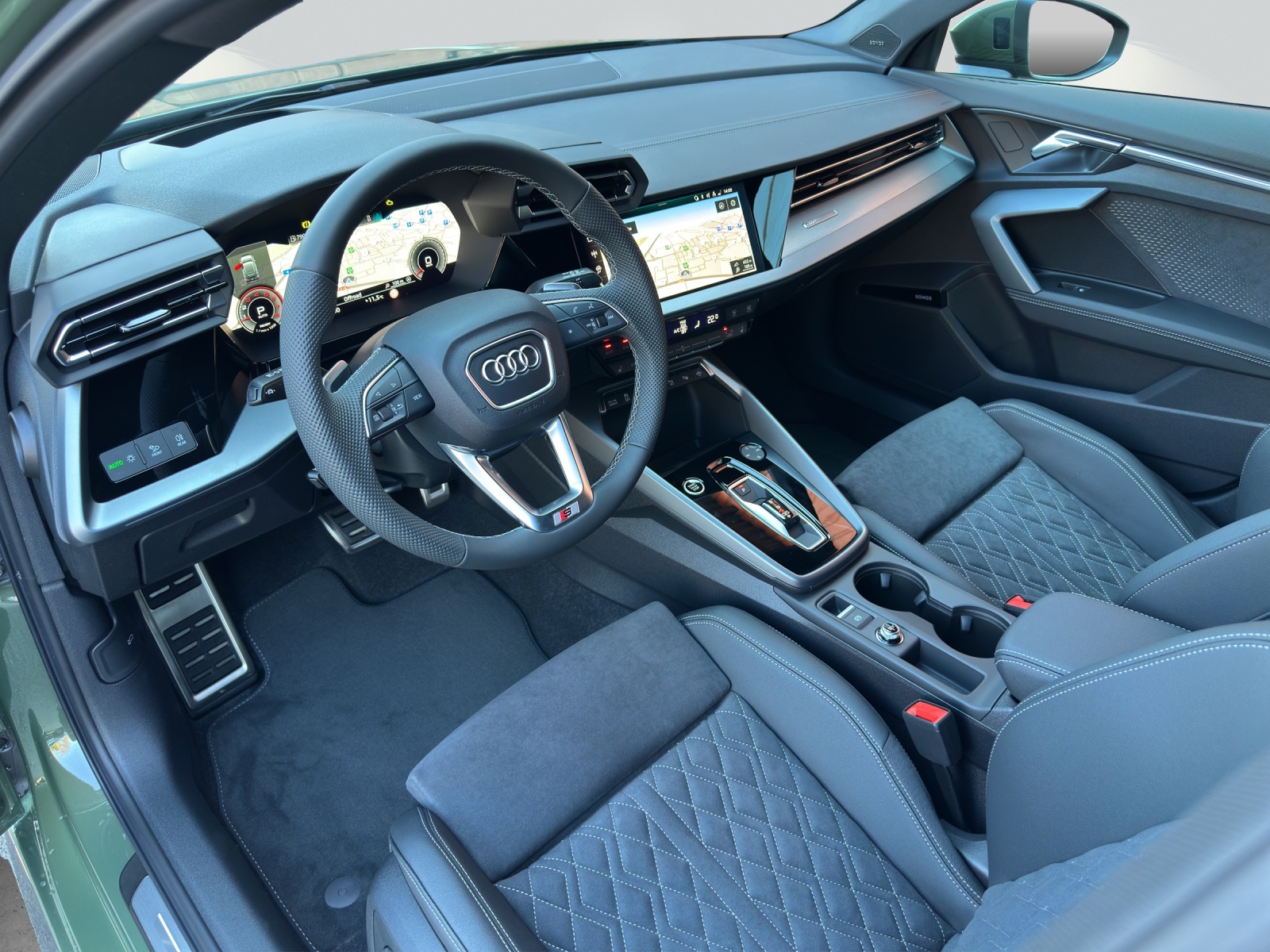 AUDI A3 Sportback TFSI 110 kW S line S tronic-image-4