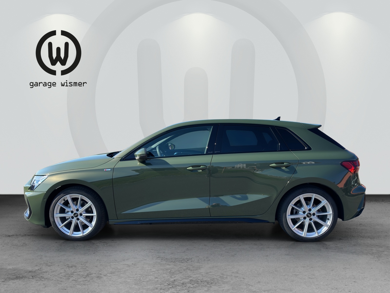 AUDI A3 Sportback TFSI 110 kW S line S tronic-image-1