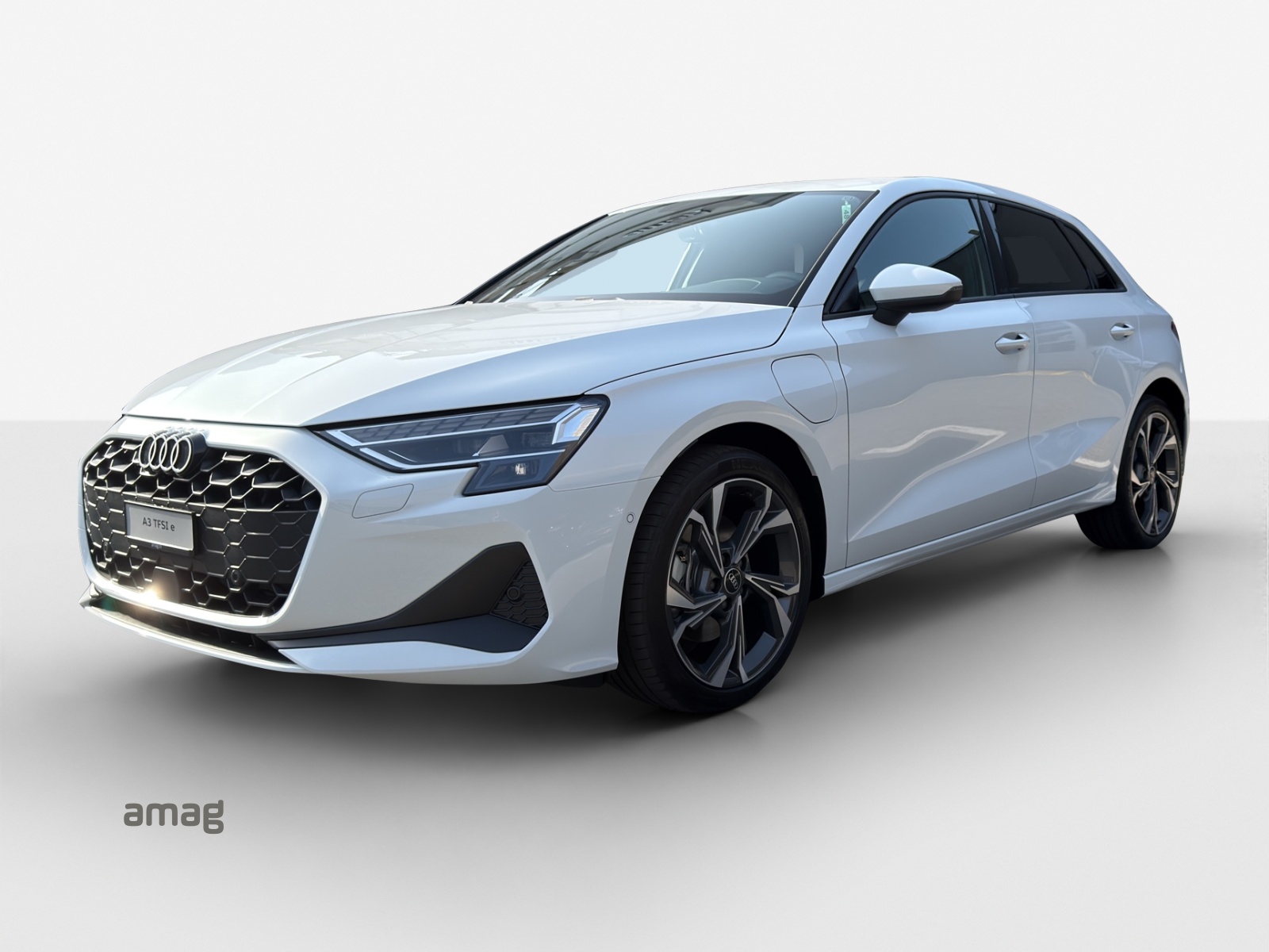 AUDI A3 Sportback TFSI e 150 kW Attraction S-tronic-image-0