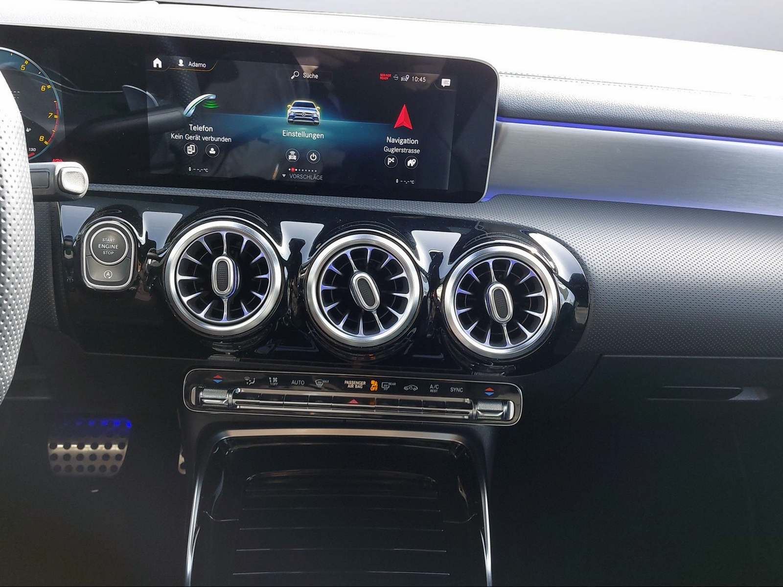 MERCEDES-BENZ CLA 35 AMG 4matic Shooting Brake-image-9